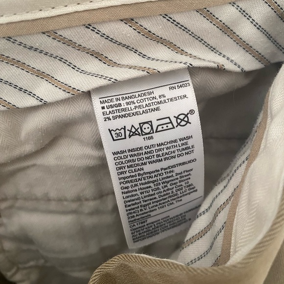 Banana Republic Tan Chinos - Picture 7 of 7